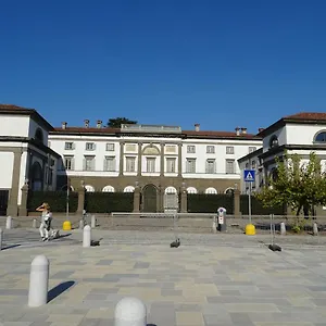 *** Bed & Breakfast Charmerooms Moroni Italia